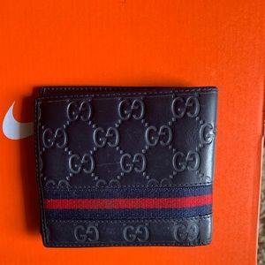 Used Gucci wallet
